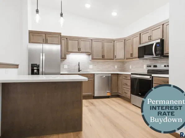 9120 W Ark Pl, Sioux Falls, SD 57106
