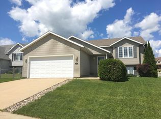 4306 Knotting Hill Ln NW, Rochester, MN 55901