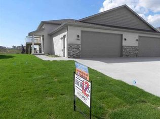 109 Mulberry Loop NE, Minot, ND 58703
