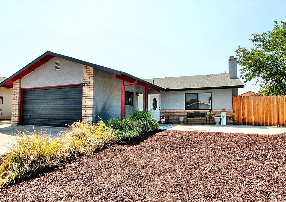 2nd image of 1934 Redwood Dr