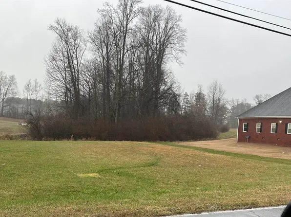 425 Golfview Dr NE, Arab, AL 35016