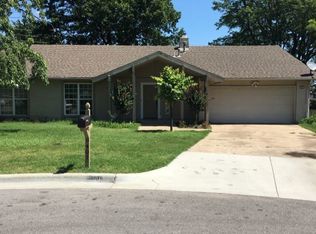9401 S 70th Ave E, Tulsa, OK 74133