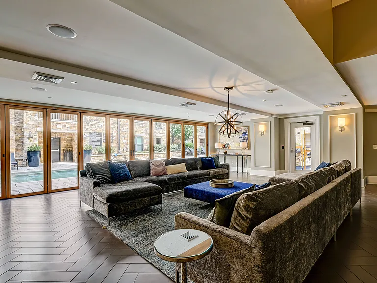 Berkshire Dilworth — Photo 44