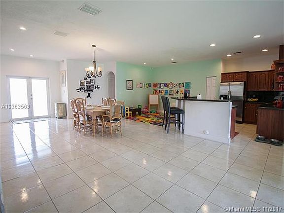 4th image of 17221 SW 93rd Ave