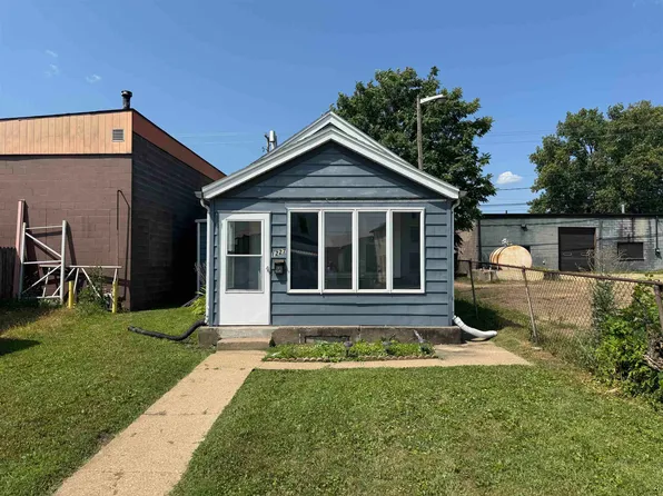 1227 Elm St, Dubuque, IA 52001