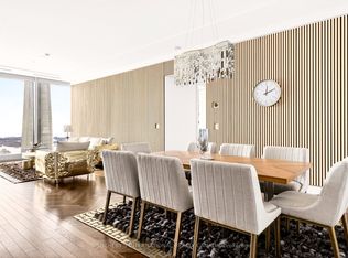 183 Wellington St W #3905, Toronto, ON M5V0A1