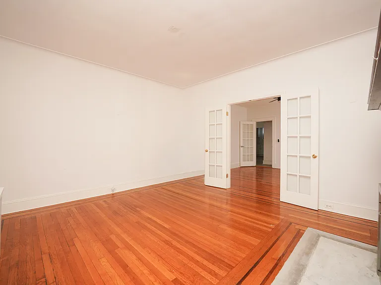 804 Fairview Ln — Photo 5