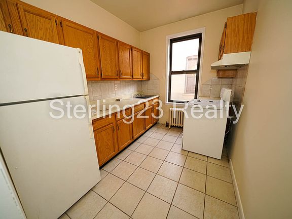 5th image of 30-51 34th St #3R