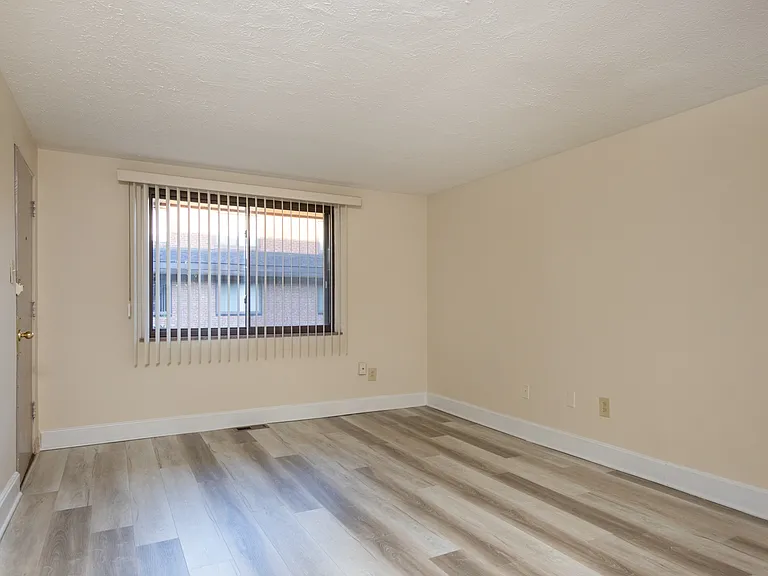 17800 Marcella Rd #11 — Photo 6