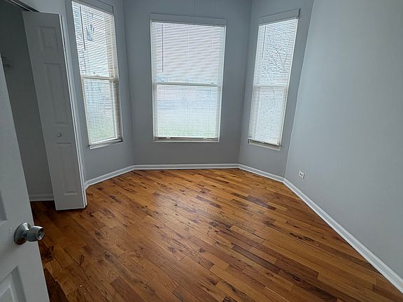 2nd image of 2301 S Ridgeway Ave