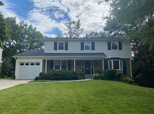 11824 Prestwick Rd, Rockville, MD 20854