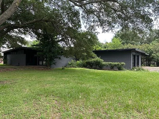 3900 Aggie Dr — Photo 5