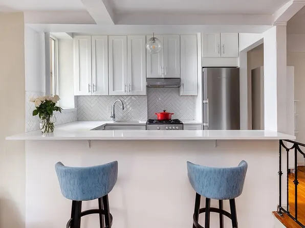 200 W 20th St APT 1003, New York, NY 10011