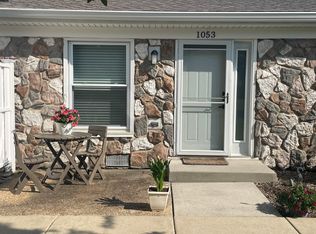 1053 Newport Hbr #1053, Schaumburg, IL 60193