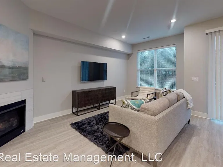 Hanover Townhomes — Photo 80