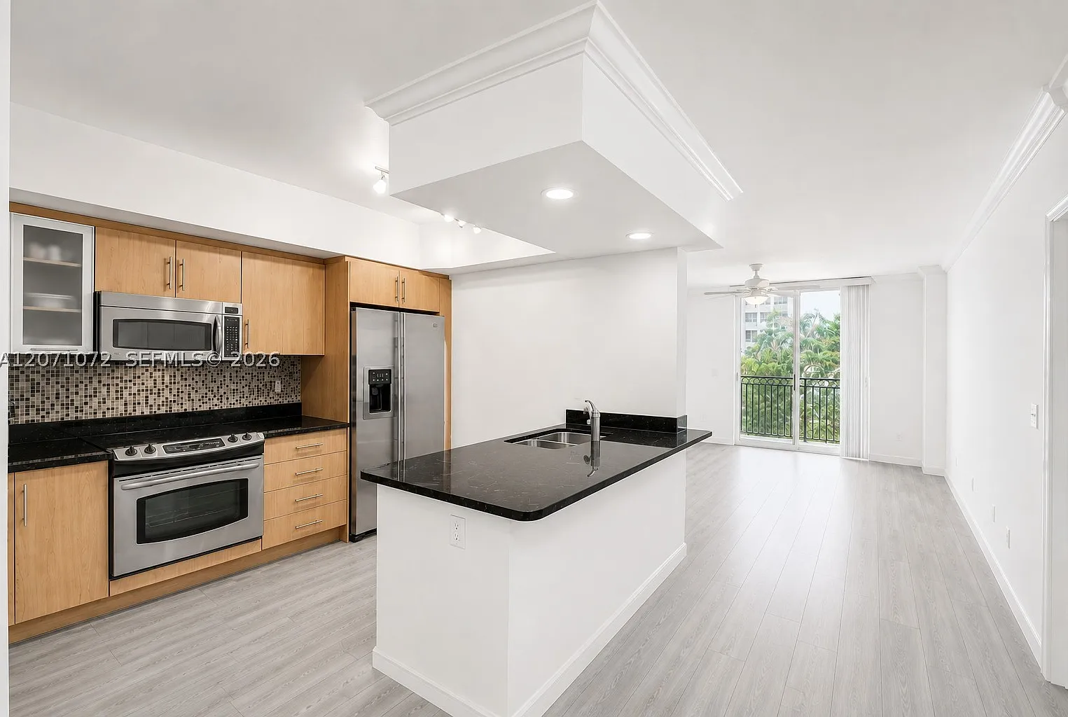 2 bed, 2.0 bath, 1138 sqft, $3,000 — Photo 1