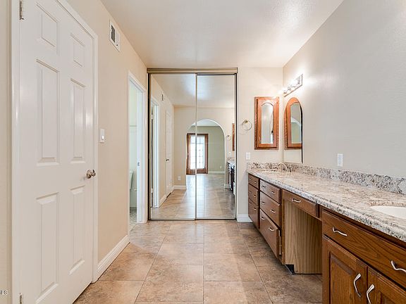 4th image of 3167 W Waltann Ln