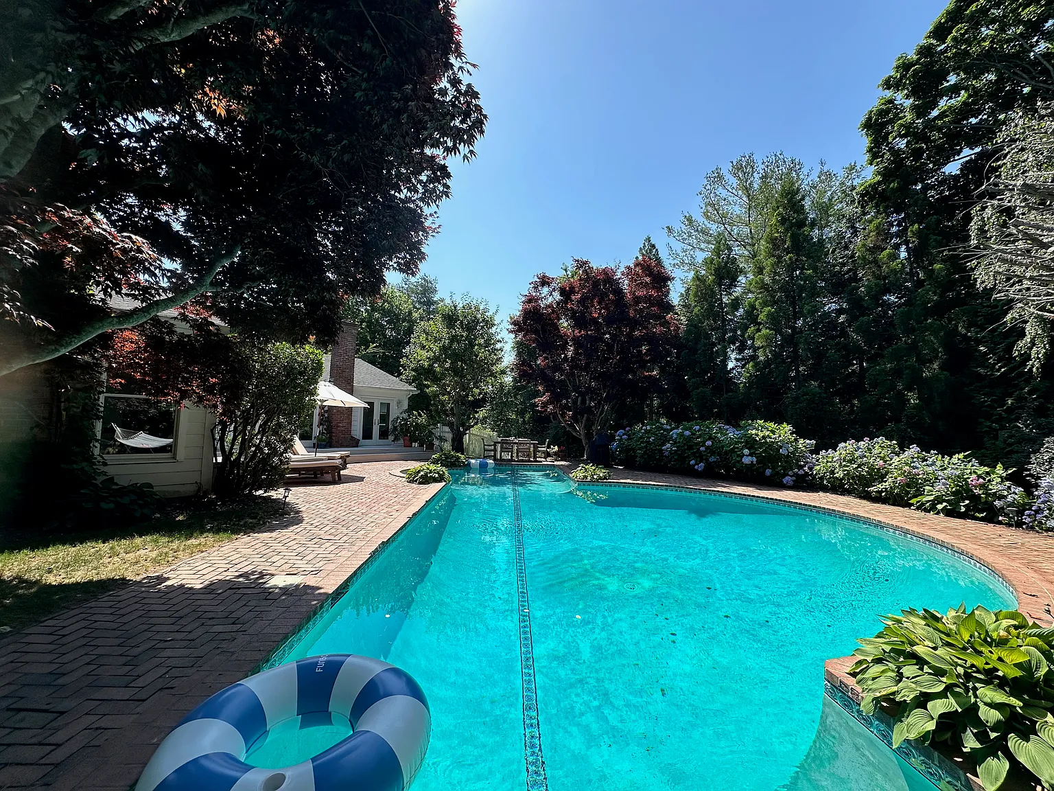 Private Southampton Retreat | Near Coopers Beach | South of Hwy — Photo 4