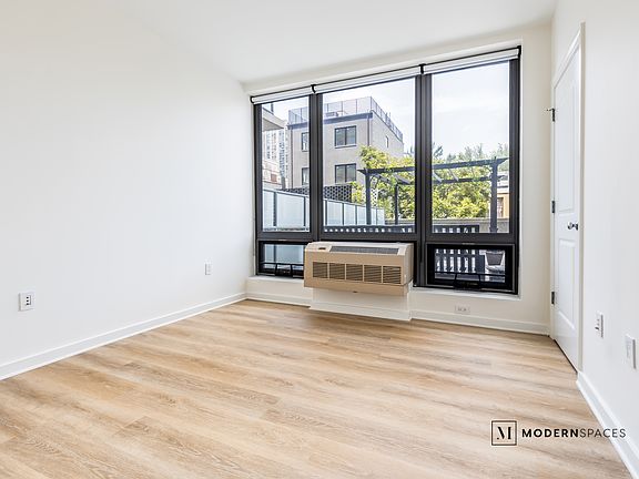 5th image of 549 Borden Ave APT 2K