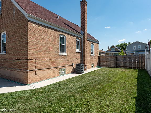 4th image of 6954 S Karlov Ave