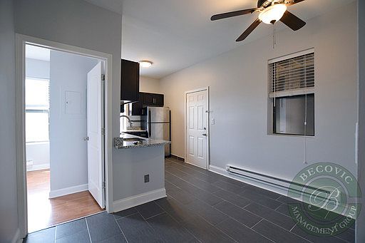4th image of 3639 W Dickens Ave #1A
