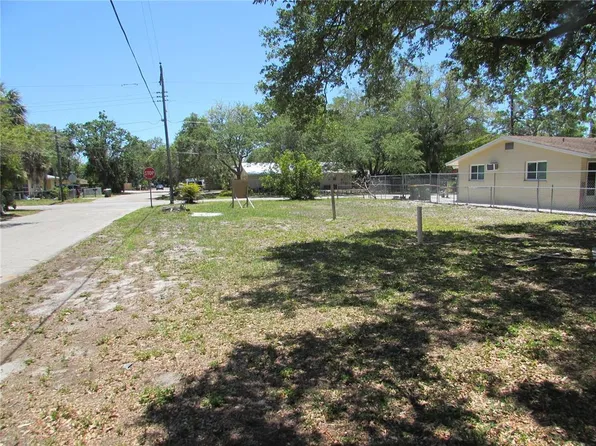 2285 Bay St #24, Sarasota, FL 34237