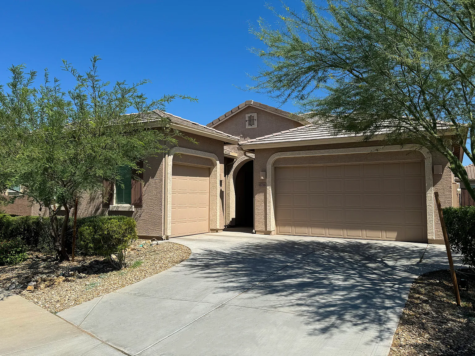 4 bed, 2646 sqft, $2,850 — Photo 1