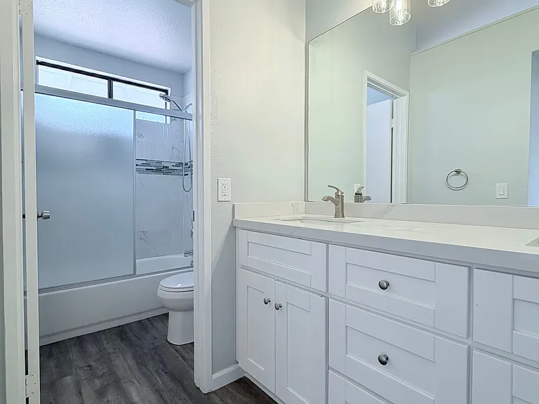 657 Redlands Pl — Photo 6