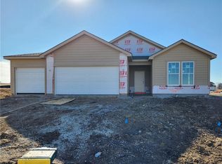 4564 N 145th Ct, Basehor, KS 66007