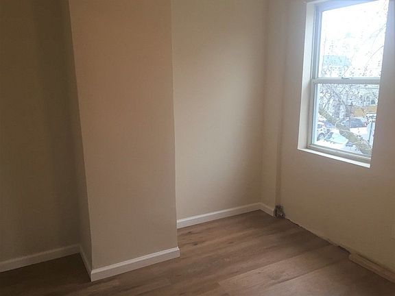 4th image of 5636 61st St APT 1