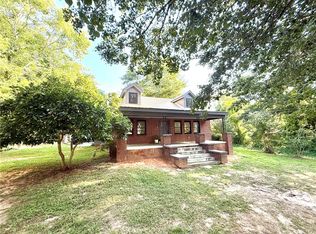 209 Hunter Ave, Walhalla, SC 29691