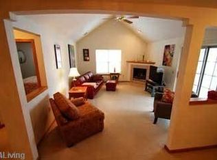 1264 Deming Way APT 301, Madison, WI 53717