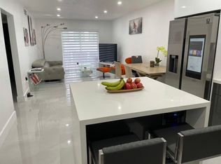 13920 Lake Placid Ct APT B21, Miami Lakes, FL 33014