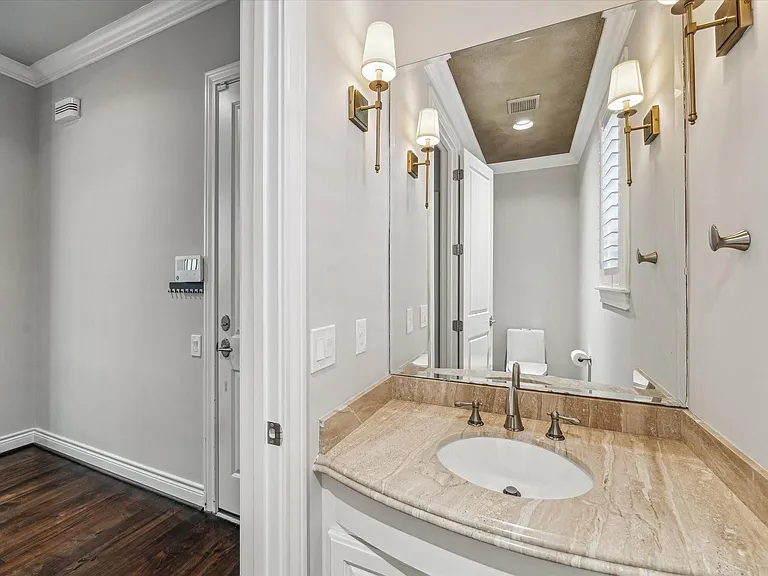 2809 Georgetown St — Photo 13