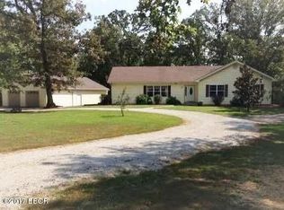 16536 Route 149, De Soto, IL 62924