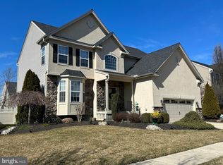 907 Canterbury Dr, Mullica Hill, NJ 08062