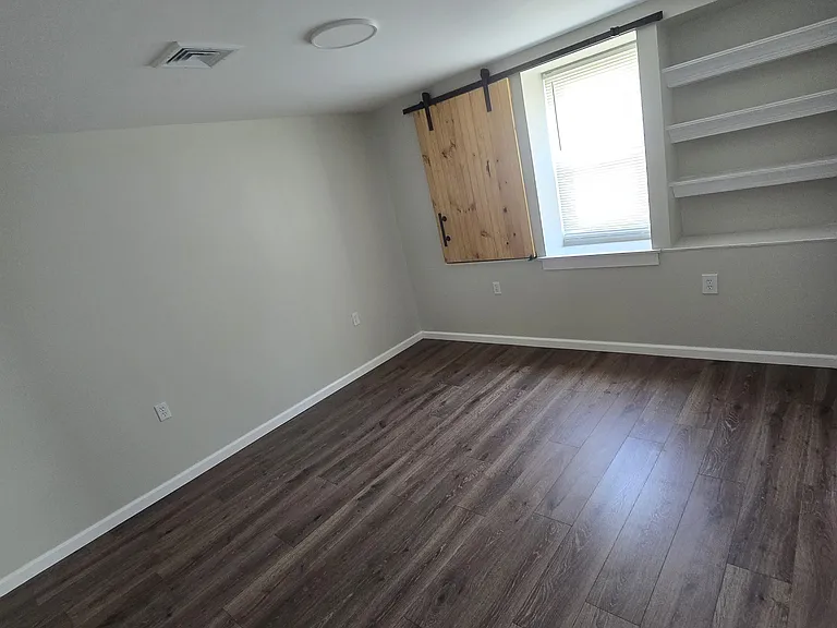 706 Cedar Ave #1 — Photo 9