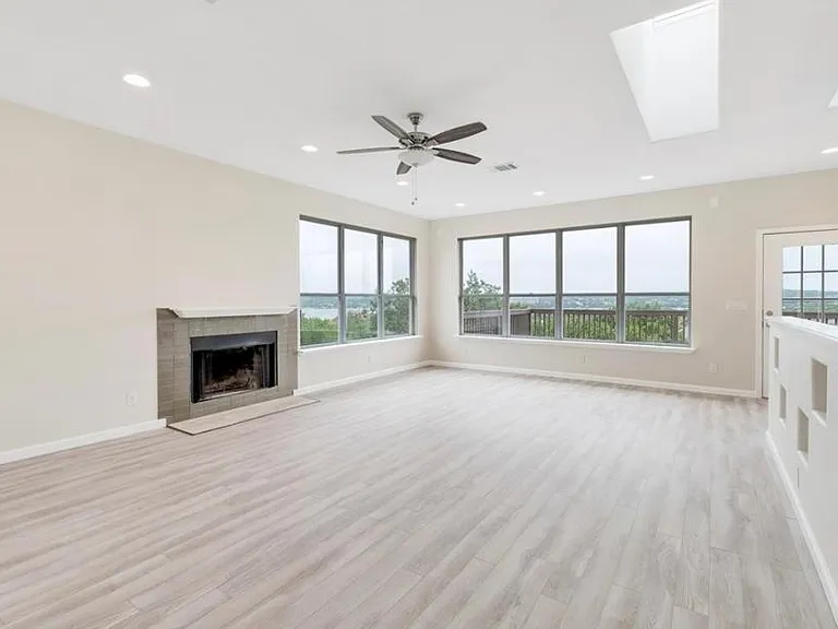 340 Southwind Rd — Photo 4