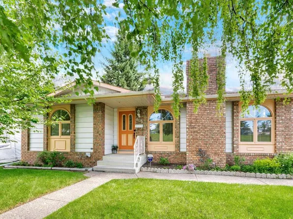 808 W Canterbury Dr SW, Calgary, AB T2W 2A1
