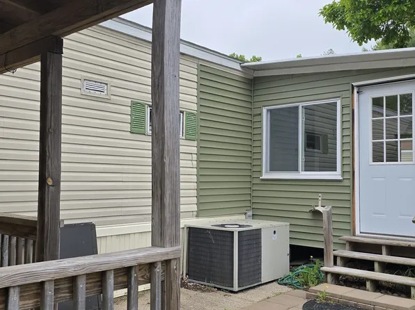 1290 North Road #15, Groton, CT 06340