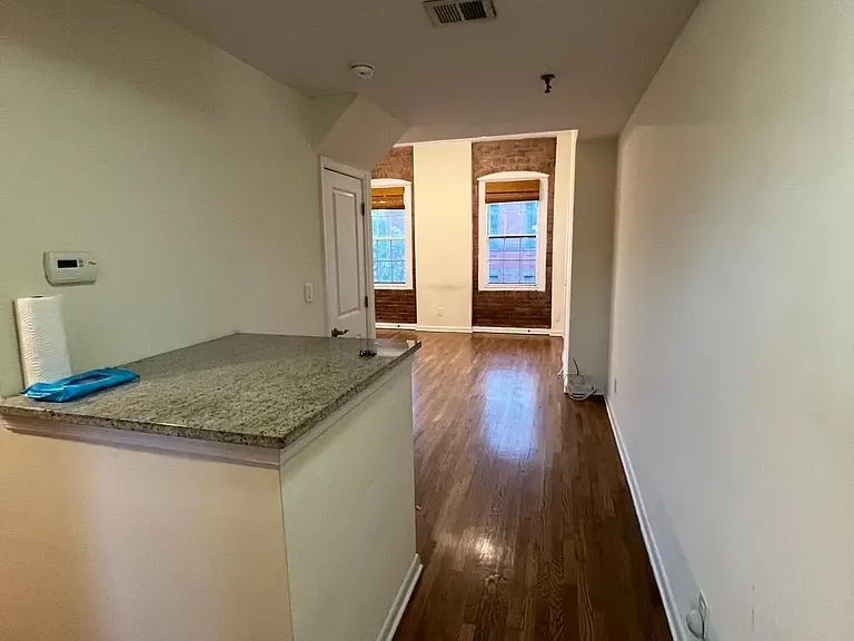 158 Wayne St #405A — Photo 2