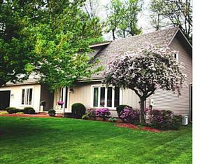 58 Breckenridge Dr, Rochester, NY 14626