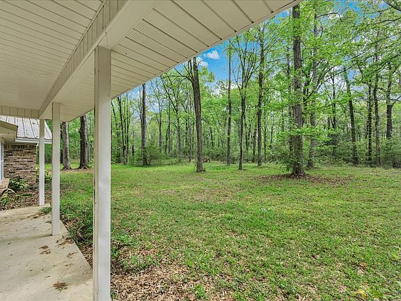 5th image of 235 County Barn Rd