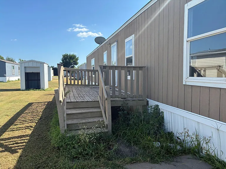 764 Wilson Dr — Photo 6