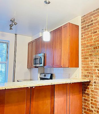1st image of 3735 Crescent St APT 34