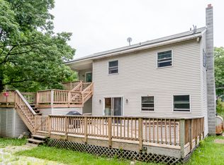 17 Tulip Dr, Lake Hopatcong, NJ 07849