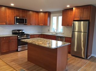 8724 Frontenac St, Philadelphia, PA 19152