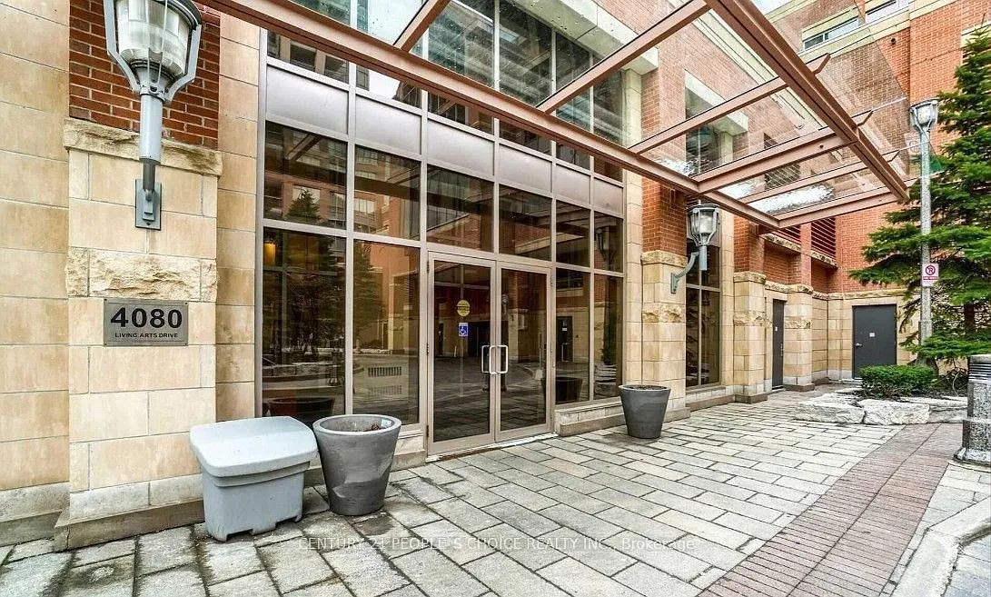 2 bed, $2,850 — Photo 1