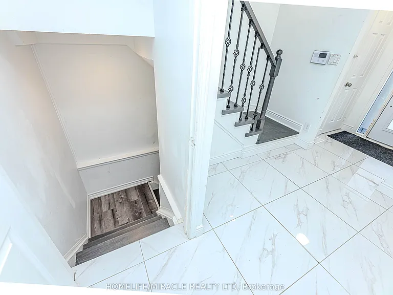 851 Bennett Ct — Photo 34