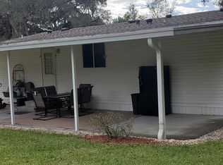 38809 Winsor Dr, Zephyrhills, FL 33540